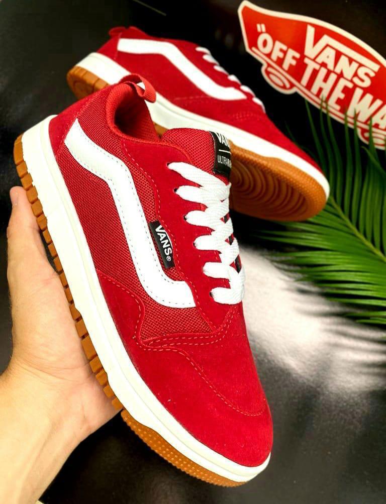 CHAMPIONES VANS ULTRARANGE