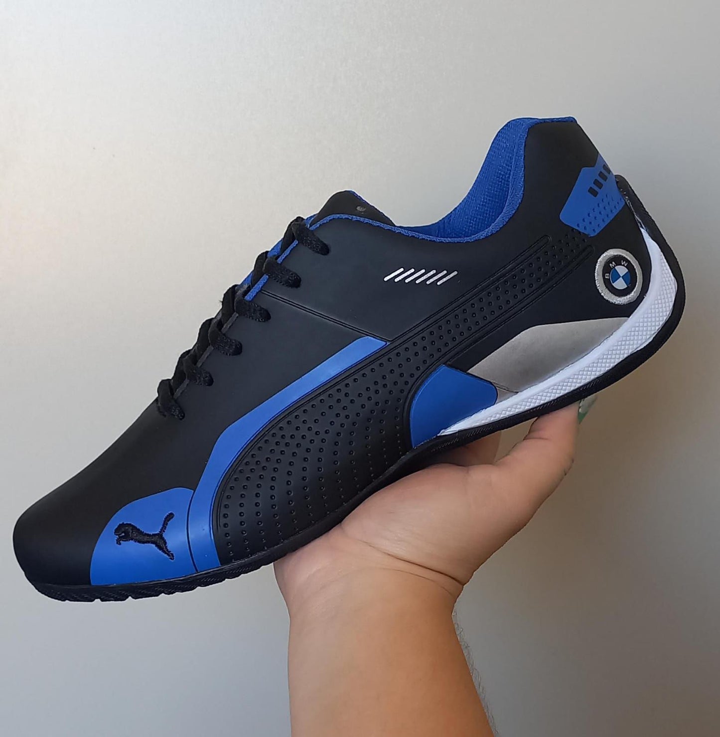 CHAMPIONES PUMA BMW