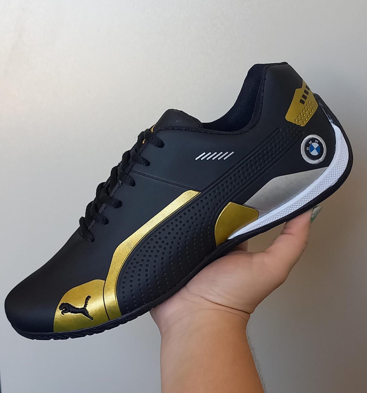 CHAMPIONES PUMA BMW