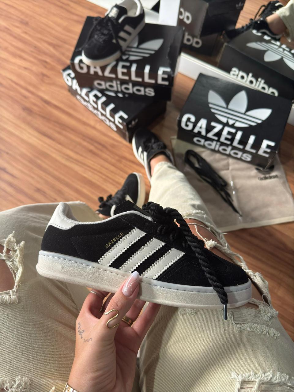 CHAMPIONES ADIDAS GAZELLE ORIGINALES
