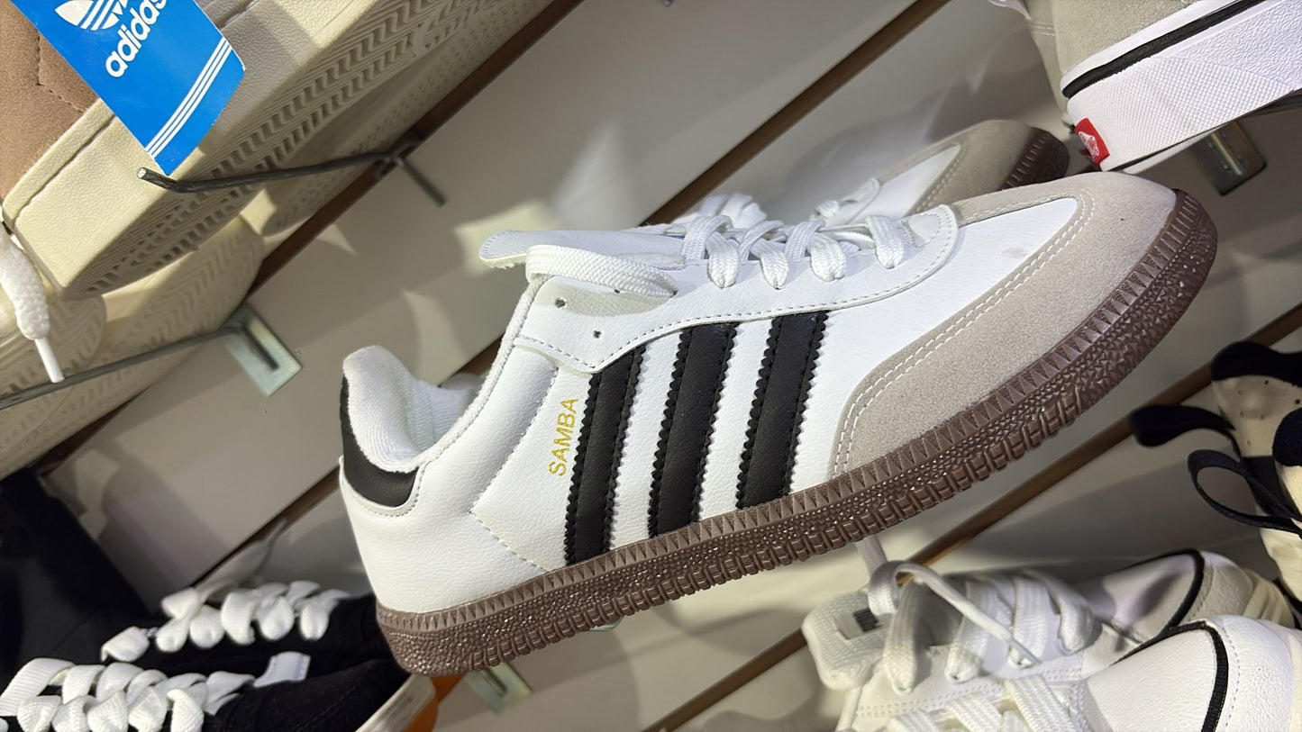 CHAMPIONES ADIDAS SAMBA PRIMERA LÍNEA