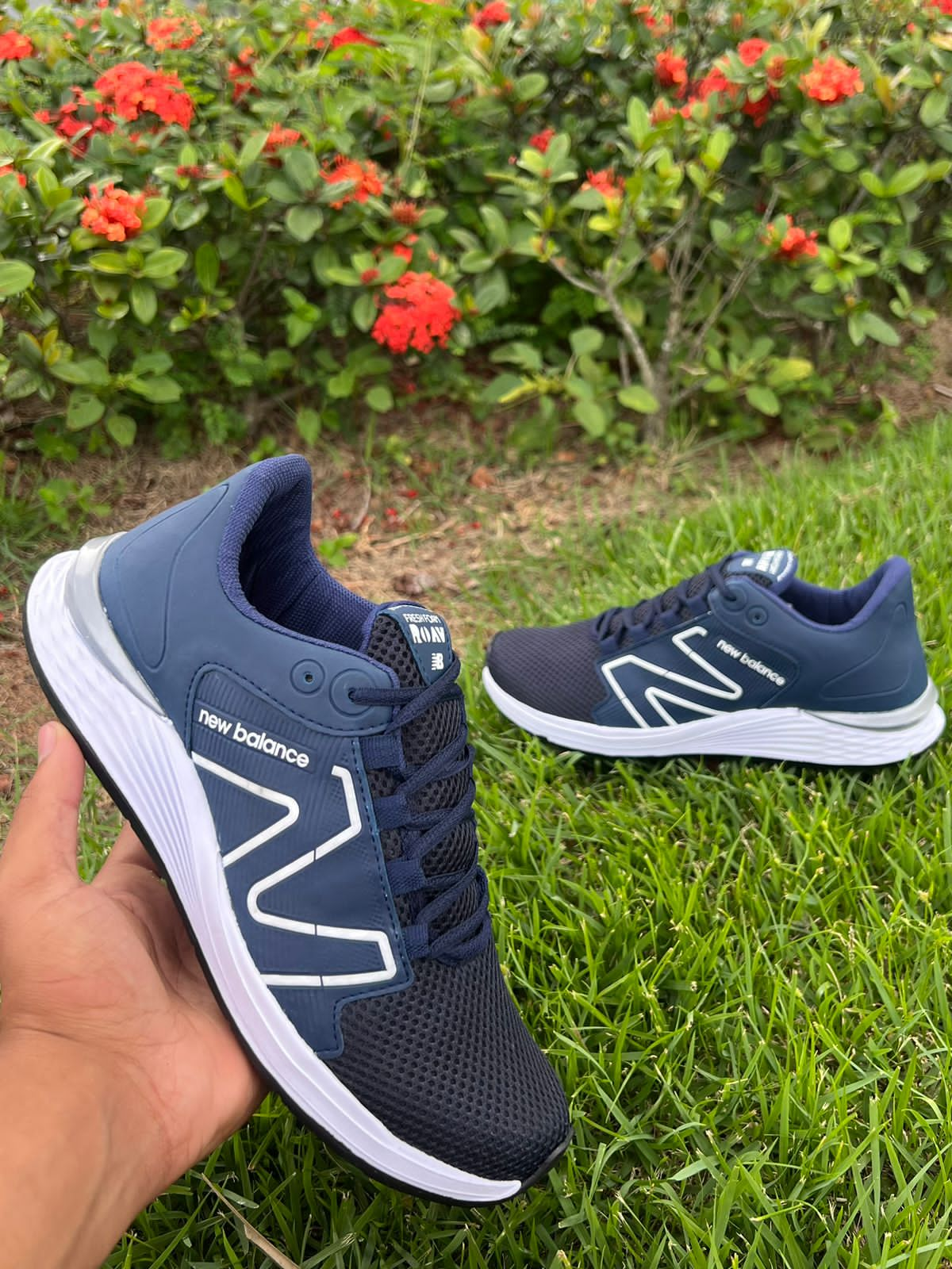 CHAMPIONES NEW BALANCE FRESH FOAM ROAV