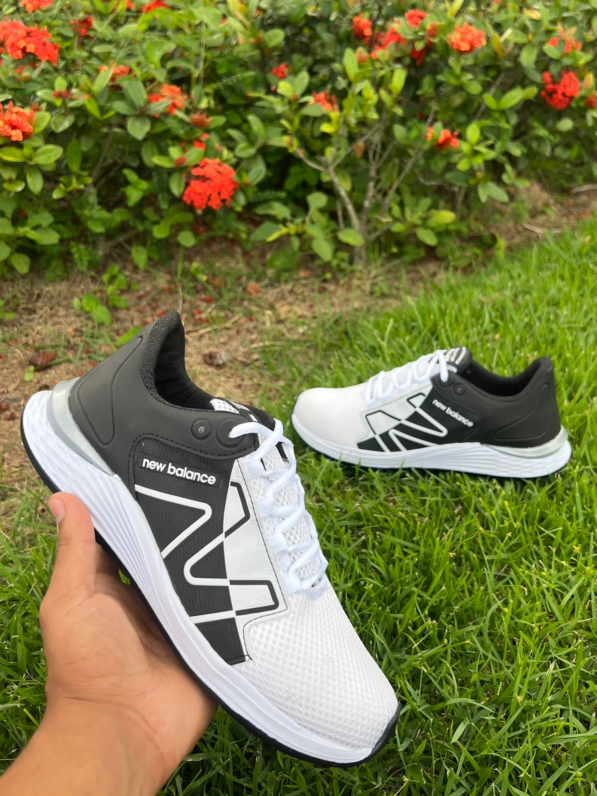 CHAMPIONES NEW BALANCE FRESH FOAM ROAV