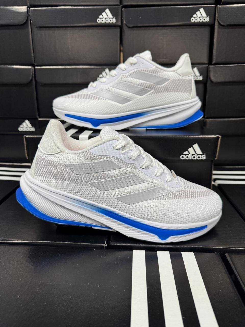 CHAMPIONES ADIDAS SUPERNOVA RISE 2 PRIMERA LINEA