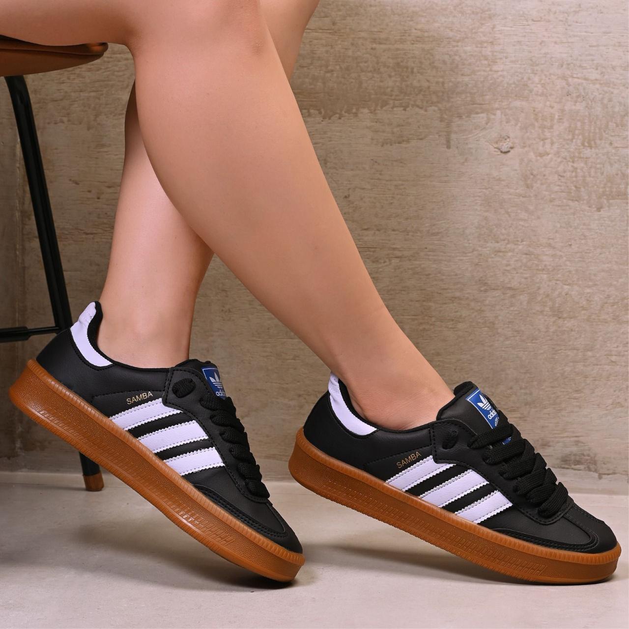 CHAMPIONES ADIDAS SAMBA PRIMERA LÍNEA